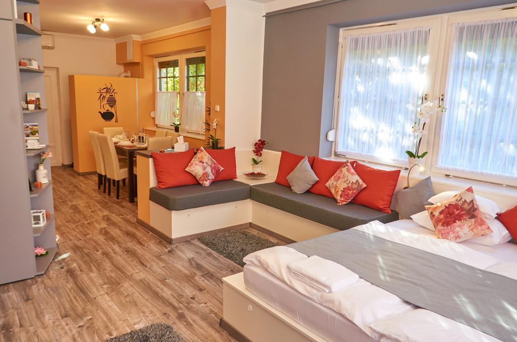 Centrum Luxus Apartman Makó Exterior foto